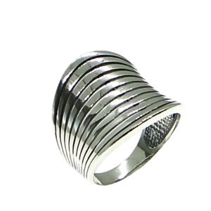 Pierścionek srebrny masywny 925